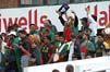 BangladeshFans2-25-605