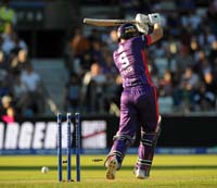 LythAdam-Bowled2-22-0823
