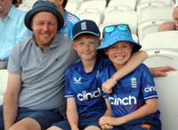 EnglandCricketSupporters3-21-0625