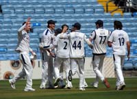 YorkshirePlayers-CelebrateWicket1-23-0525