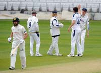 YorkshirePlayers-CelebrateWicket1-25-0525