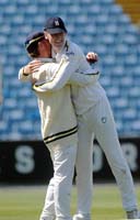 WarwickshirePlayers-CelebrateWicket5-2-0525