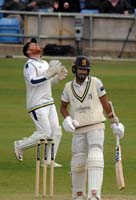 BairstowJonny-Catch-ShaikhHamza1-4-0525