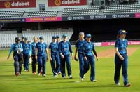 DerbyshireWomen-LeaveField1-1-0625