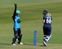 ThomasErin-Bowled3-19-0425