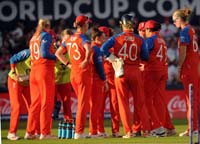 England-CelebrateWicket2-20-0626