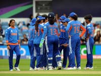 IndianPlayers-CelebrateWicket1-17-0626