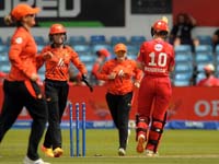 SunrisersWomen-CelebrateWicket3-9-0826