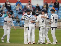Yorkshire-CelebrateWin-Essex3-9-0926