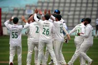 Leicestershire-CelebrateWicket3-27-0826
