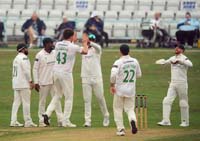 Leicestershire-CelebrateWicket8-27-0826