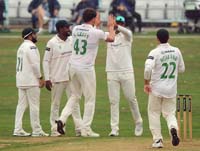 Leicestershire-CelebrateWicket9-27-0826