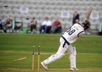 LuxtonWill-Bowled3-27-0826