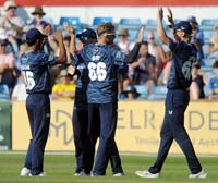 Yorkshire-CelebrateWicket3-12-0726