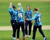 Yorkshire-CelebrateWicket2-2-0526