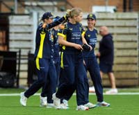Hampshire-CelebrateWicket1-13-0526